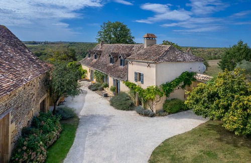 Sainte Croix de Beaumont Maison | Le Mas: luxe 5 étoiles avec piscine privée chauffée et vue imprenable
