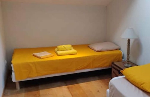 Les Pilles Appartement | Le Mas D'antonine, Gîte Hélène
