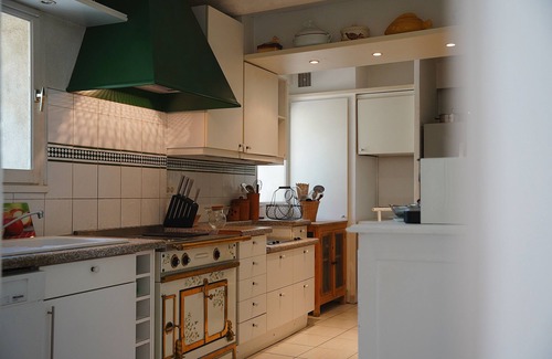 Cavaillon Maison | Le Mas des Chevaux, Authentic Provencal Mas with swimming pool for 12 people