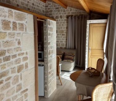 Les Mathes Lit Et Petit-Déjeuner | Le Mas des Mathes, Chambres d'hôtes, Studios