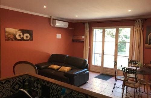 Loriol-du-Comtat Maison | Le Mas Mérindol Gîte Cerise