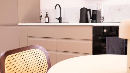 Quartier Bretagne Appartement | Le Mercœur, Studio élégant et calme en hyper centre de Nantes