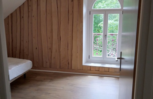 Montperreux Appartement | LE MILAN ROYAL APPARTEMENT DANS PROPRIETE DE CARACTERE