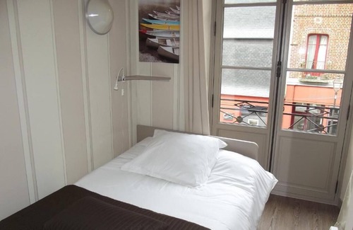 Vitre Hôtel | Le Minotel