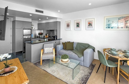 Parnell Appartement | Le Mirage | Stylish Apt inc. Pools, Sauna & more!