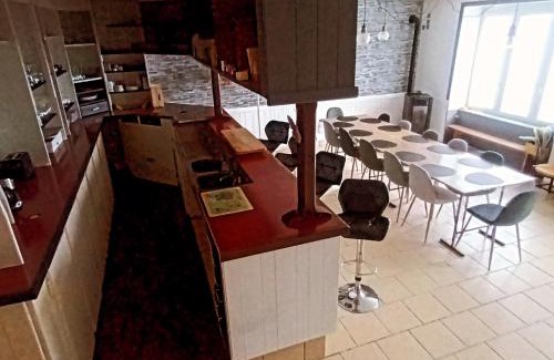 Saint-Illide Maison | Le Miraillet, gîte