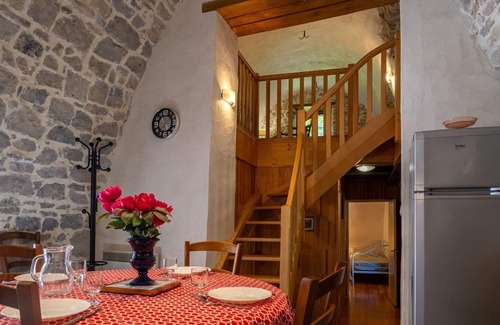 Saint-Pierre-des-Tripiers Maison | Le Moulin à la Caze - VEYREAU