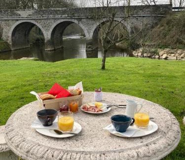 Saint-Aubin-des-Landes Lit Et Petit-Déjeuner | Le Moulin De Bretigneul