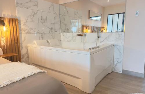 Faubourg-Raines Appartement | Le Nid de la Chouette - Gare & Cité by Apparts Spa Dijon