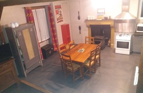 Paizay-le-Sec Maison | Le numero 4 : 1 à 14 personnes !Climatisé et feu de bois