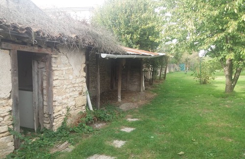 Paizay-le-Sec Maison | Le numero 4 : 1 à 14 personnes !Climatisé et feu de bois