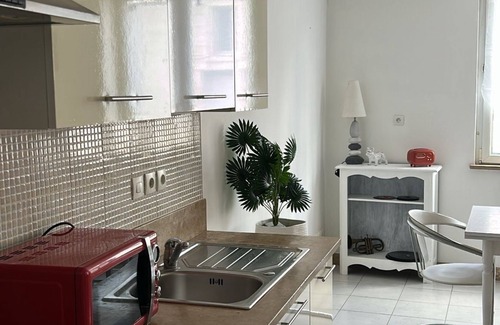 Suevres Maison | Le P'tit Mignat Townhouse with terrace - 2 Bedrooms
