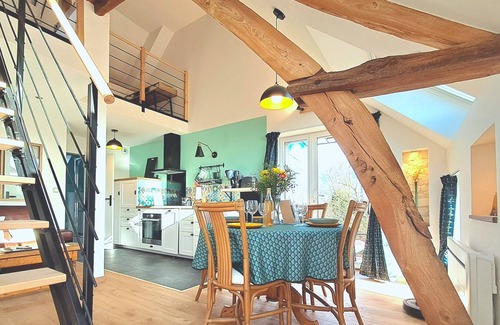 Barbery Appartement | "Le P'Tit Vert", Loft convivial à la campagne près de CAEN, terrasse sur pilotis