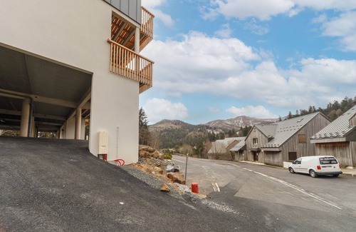 Laveissiere Appartement | Le Pajot - dans la station de ski Le Lioran