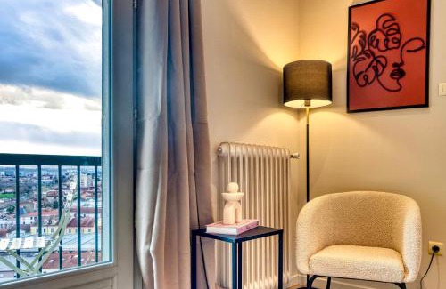 Bussiere - Cadiere Appartement | Le Panoramique - Grand T2 métro B Oullins