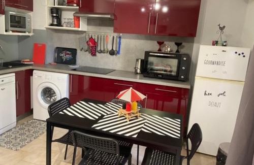 Les Hauts de Canet Appartement | Le Paradis à Canet - Superbe T2 piscine, tennis, climatisation, parking privé