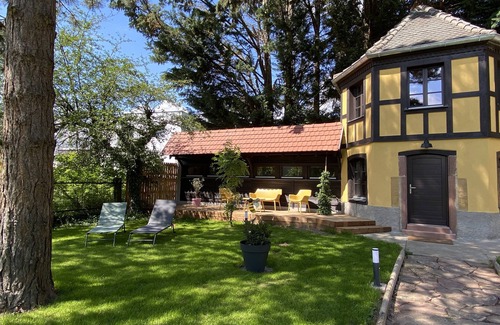 Ostheim Maison | Le Parc du Séquoia, une parenthèse buissonnière dans un ancien Rucher