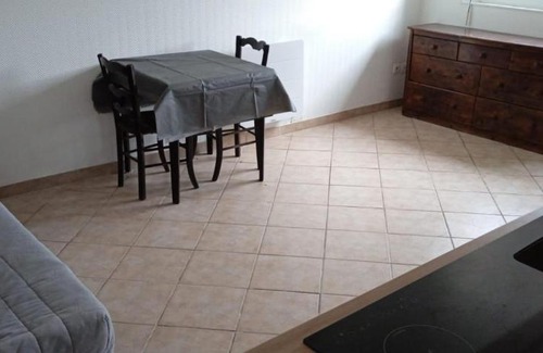 Paroy-sur-Tholon Appartement | Le passage