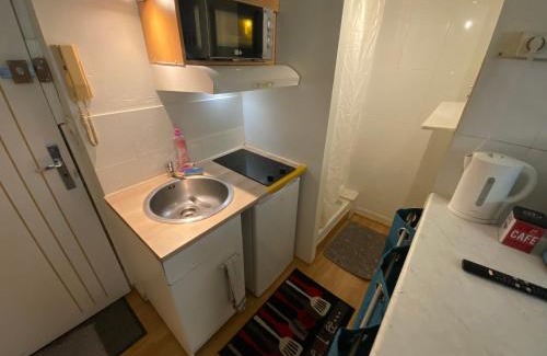Troyes Appartement | Le Past 43 - Fibre wifi - Proche Centre ville & Gare
