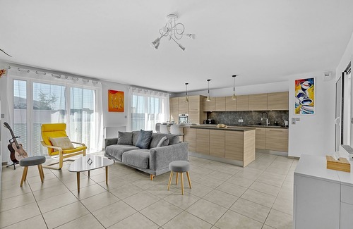Guilhemery Appartement | LE PATIO GUILHEMERY - Trois Chambres Appartement, Couchages 6