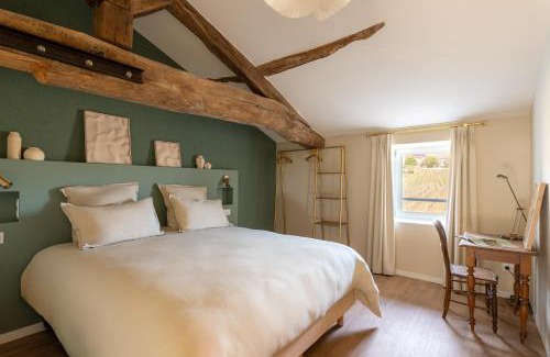 Julienas Maison | Le Pavillon des Capitans