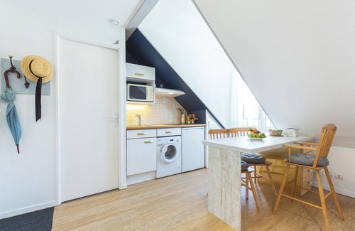 Bagneres-de-Luchon Appartement | Le Perchoir, avec parking, face aux Thermes