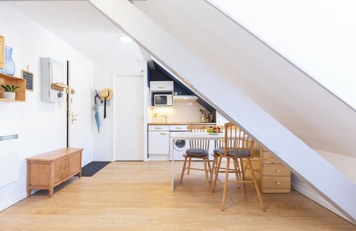 Bagneres-de-Luchon Appartement | Le Perchoir, avec parking, face aux Thermes