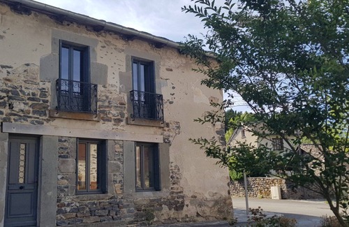 Le Pertuis Maison | Le Pertuis - Ambiance Chalet, tout confort, proche du Puy-en-Velay