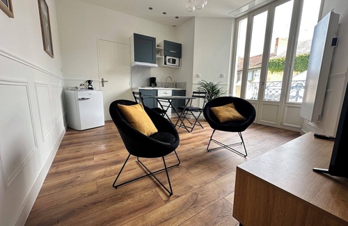 Vieux Vichy Appartement | Le petit Albert Vichy -studio design hyper center