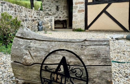 Sainte-Colombe Maison | Le Petit Berger - gîte rural cosy avec piscine privé et terrain clôturé privatif