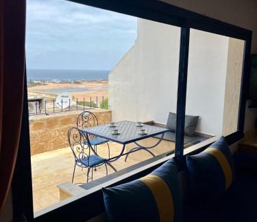 Oualidia Appartement | Le petit château Vue sur mer Uniquement les familles
