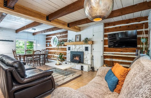 Saint-Faustin-Lac-Carre Chalet De Ski | Le Petit Chalet by My Tremblant Location