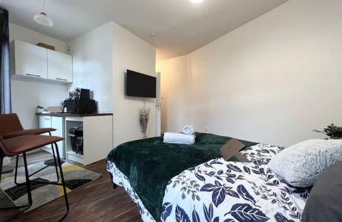 Meulan-en-Yvelines Appartement | Le petit nid à 2 MIN gare/centre Meulan