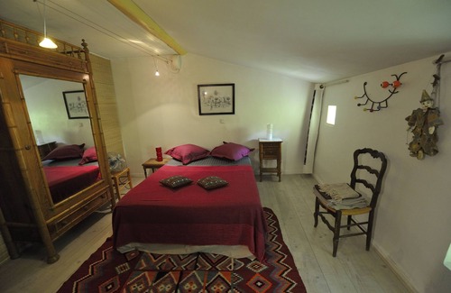 Clermont Ferrand City Centre Maison | LE PETIT SIAM - Chambre d'hôtes de charme avec SB partagée - Centre Clermont-FD