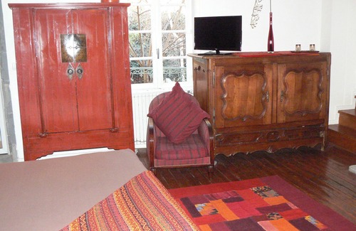 Clermont Ferrand City Centre Maison | LE PETIT SIAM - Chambre d'hôtes de charme avec SB privative - Centre Clermon-FD