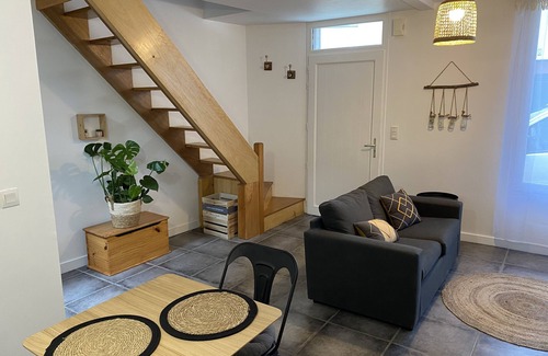 Marans Appartement | LE PIGEONIER DU DAUPHIN maison de ville proche La Rochelle