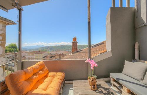 Vienne Appartement | Le Pipet - T2 avec terrasse, vue, à deux pas du théâtre antique