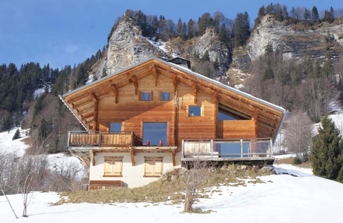 Saint-Nicolas-la-Chapelle Chalet De Ski | Le Plan 007 Chalet de 10 personnes face au Mont-Blanc avec une vue imprenable