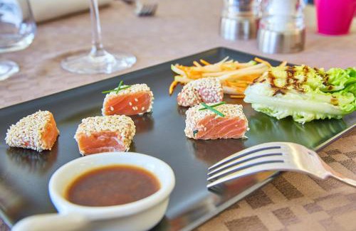 Brullioles Hôtel | Le Place Neuve