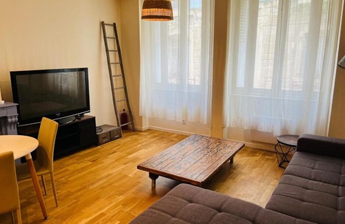 Bourg-les-Valence Appartement | Le Pont Péri