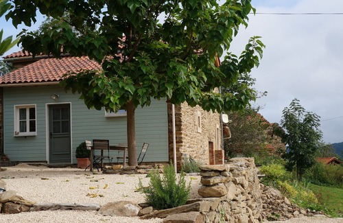 Blesle Cottage | Le Poulailler est une maison de vacances ensoleillée luxueuse et confortable
