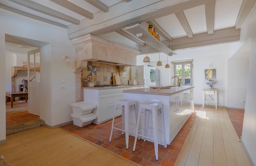 Saint-Ythaire Maison | Le Pressoir - maison de campagne familiale - Piscine - Jardin - Wifi/Fibre