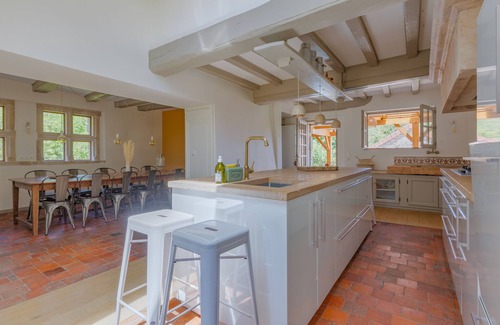 Saint-Ythaire Maison | Le Pressoir - maison de campagne familiale - Piscine - Jardin - Wifi/Fibre
