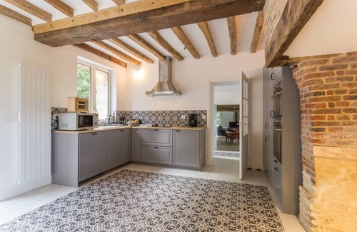 Livarot Maison | Le PRESSOIR DE NEUVILLE EN PLEIN COEUR DU PAYS D'AUGE AVEC PISCINE CHAUFFÉE