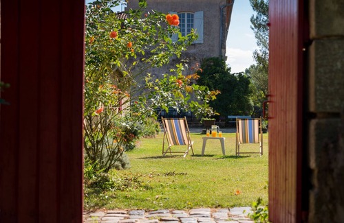 Virsac Maison | Particulier loue très grande maison de famille