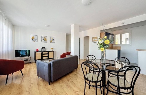 La Gare Appartement | Le quai 52 - Spacieux & Lumineux & Gare SNCF