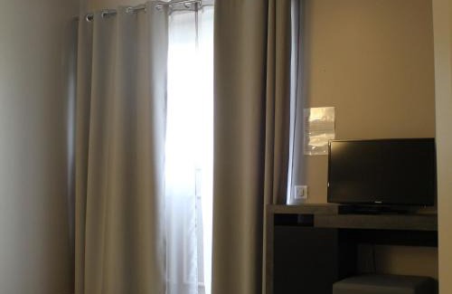 Dampmart Hôtel | Le Quincangrogne