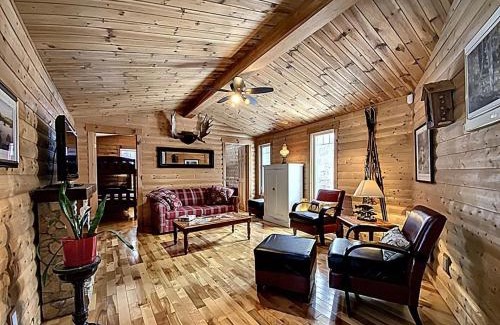 Saint-Gabriel-de-Rimouski Chalet De Ski | Le Refuge au Mont Comi