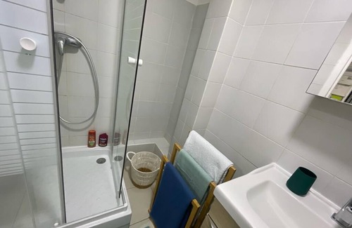 Bobigny Appartement | Le refuge coloré à 15 minutes de Paris