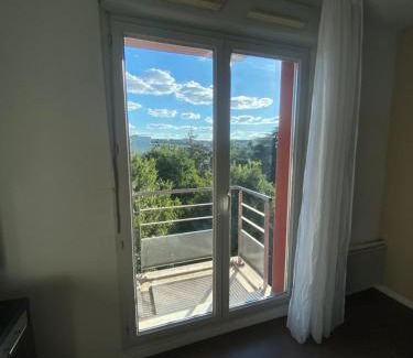 Juncasse - Argoulets Appartement | Le refuge urbain de Toulouse - ancien appartcity
